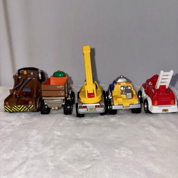 TONKA Lil’ Chuck & Friends Diecast Maisto Cars (4) Hasbro & Mater Tow Truck LOT - Picture 4 of 16